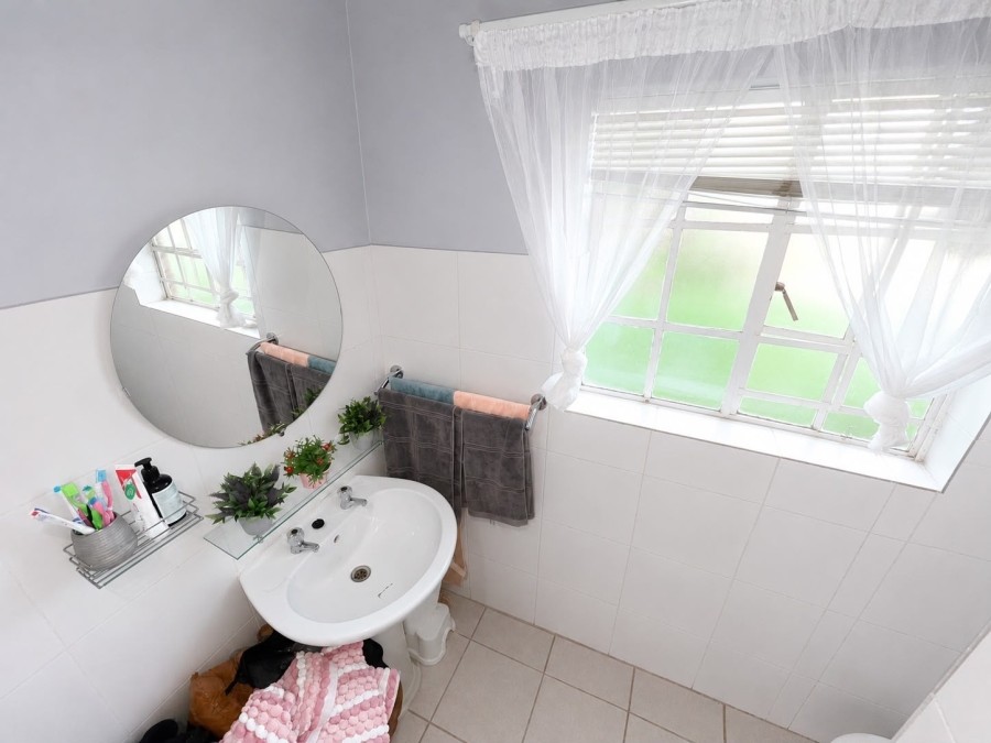 3 Bedroom Property for Sale in Geelhoutpark North West